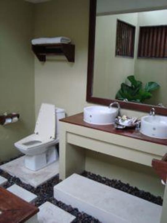 Badezimmer - Toilette & Waschbecken Le Paradis Boutique Resort & Spa