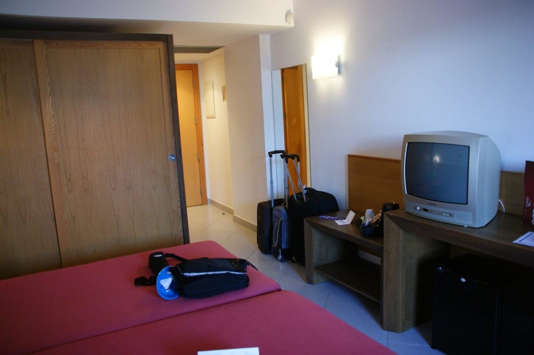 Całość wyposażenia Ohtels Campo De Gibraltar