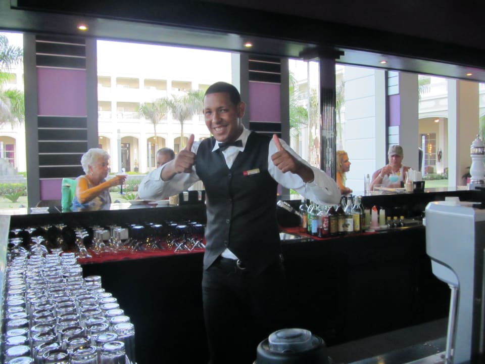 Nelson -nette Barbedienung Hotel Riu Palace Bavaro