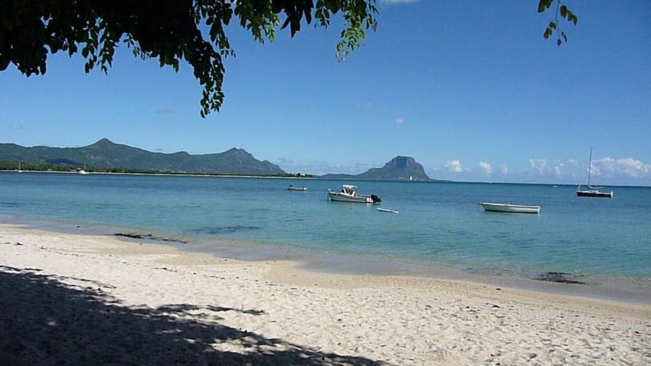 Blick vom Strand  Hotel La Mariposa