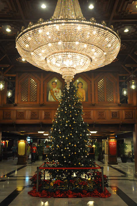 W okolicy świąt Hotel Bangkok Palace