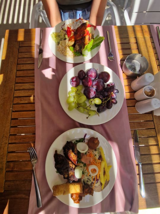 Gastro Well Palace Side