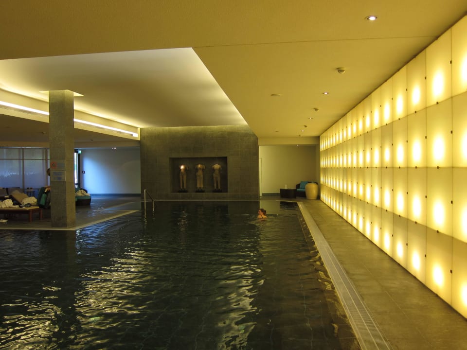 Schöner Pool Parkhotel Quellenhof Aachen