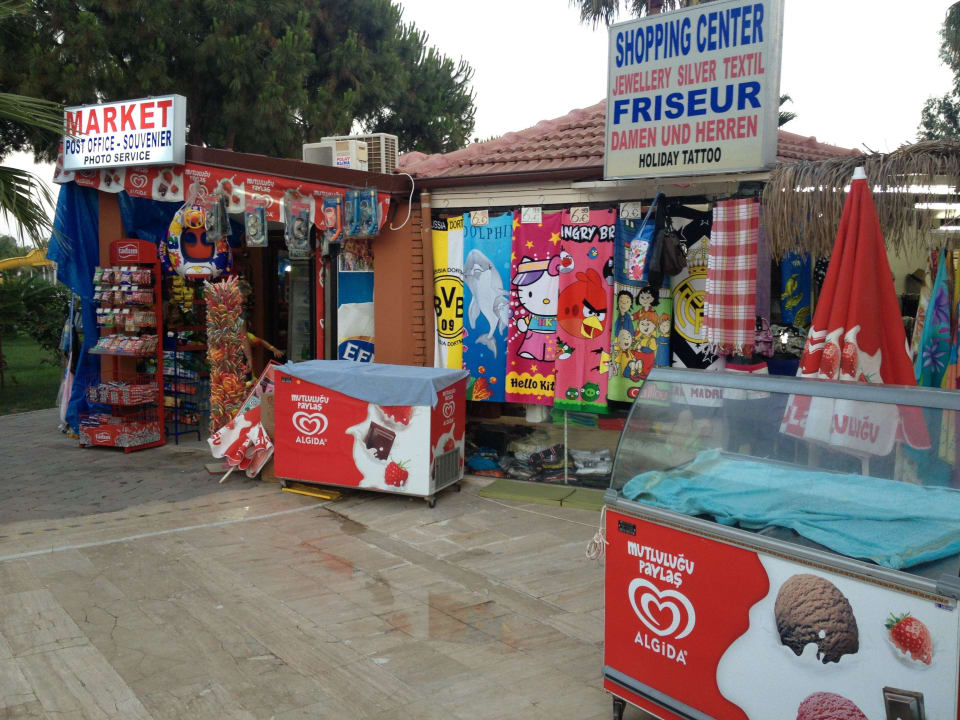 Shop auf dem Hotelgelände Club Turtas Beach Hotel