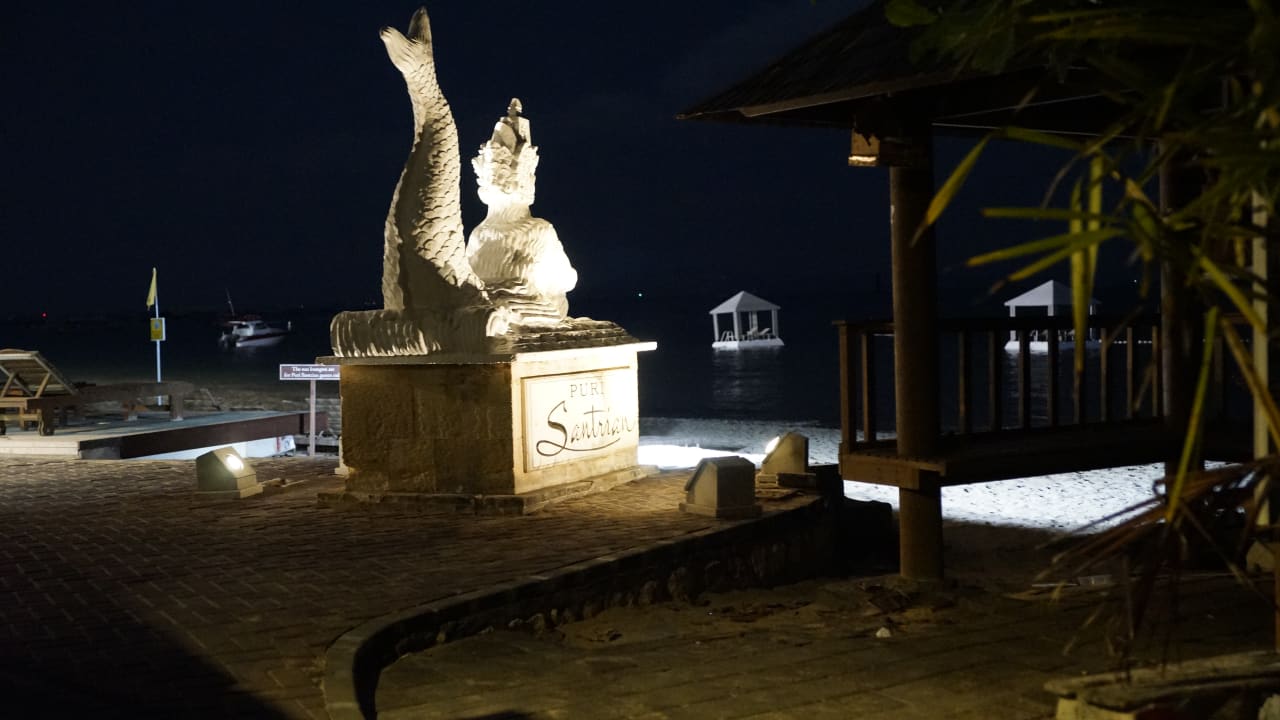 Strand Puri Santrian