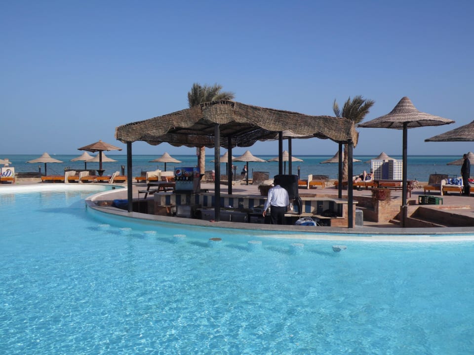 Poolbar am Strand Riviera Aqua Park Resort