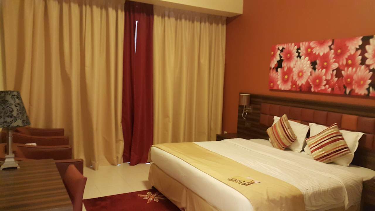 Master Bedroom Abidos Aparthotel Dubailand