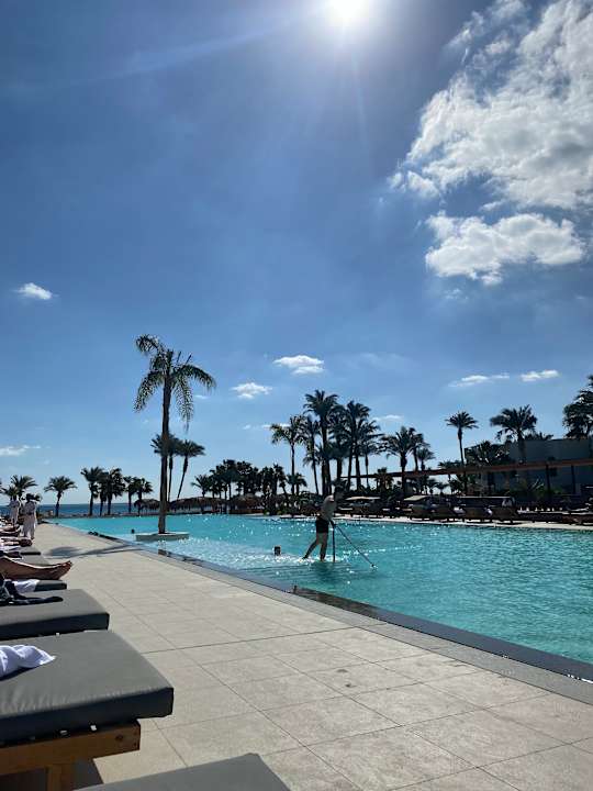 Pool Serry Beach Resort