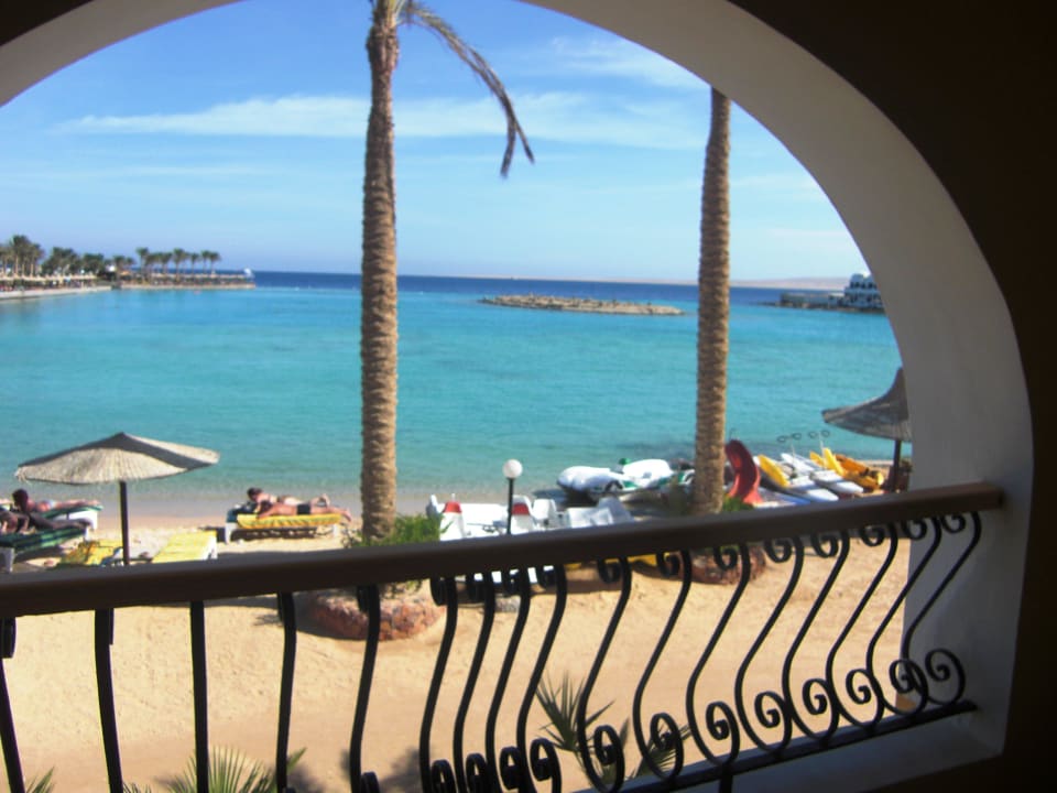 Blick auf den Strand Arabia Azur Resort