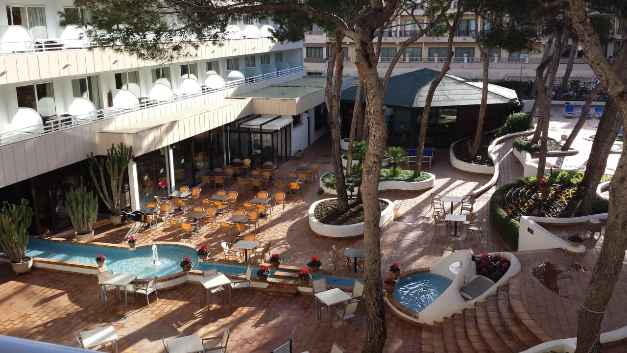 Blick vom Balkon Hotel & Spa S'Entrador Playa