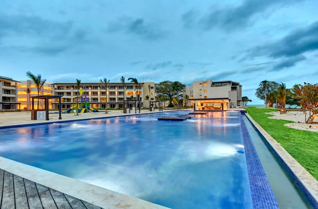 Pool Royalton Negril Resort & Spa