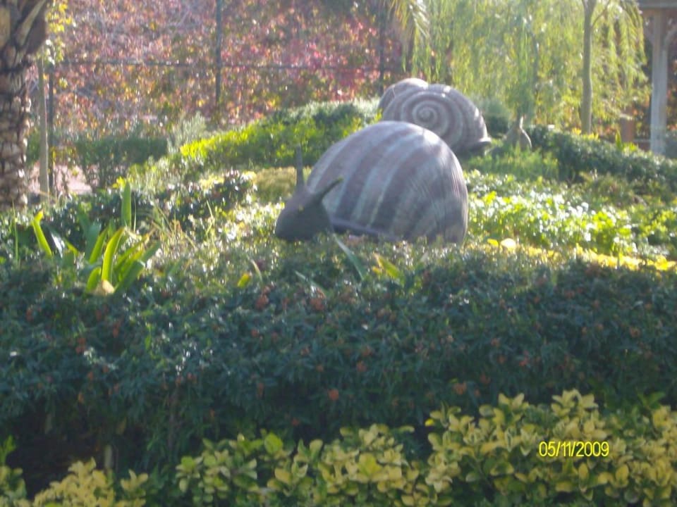 Schnecken Skulpturen Royal Wings Hotel