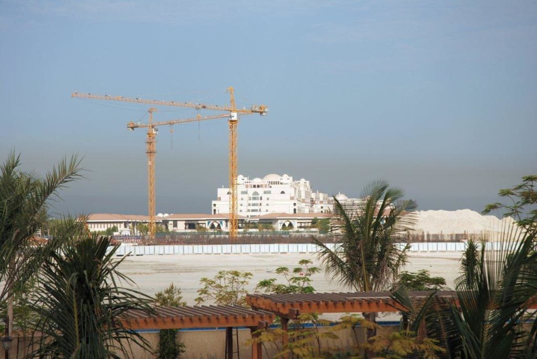 Blick auf das Nachbargrundstück Hotel One&Only The Palm