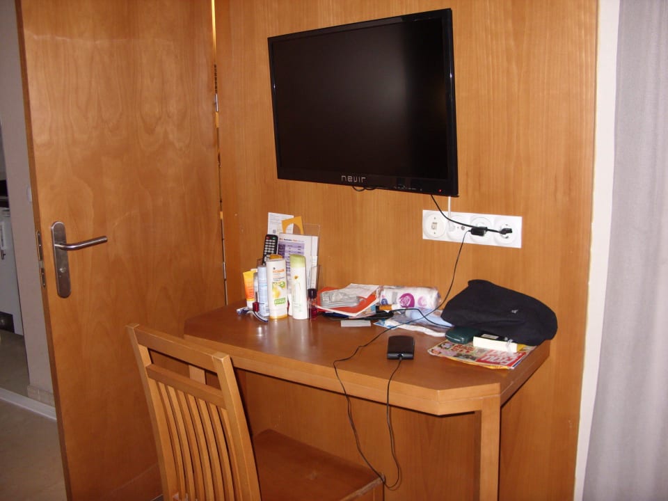 Hier mußte ich meine Badezimmer Sachen hinstellen Hotel Benalmadena Palace