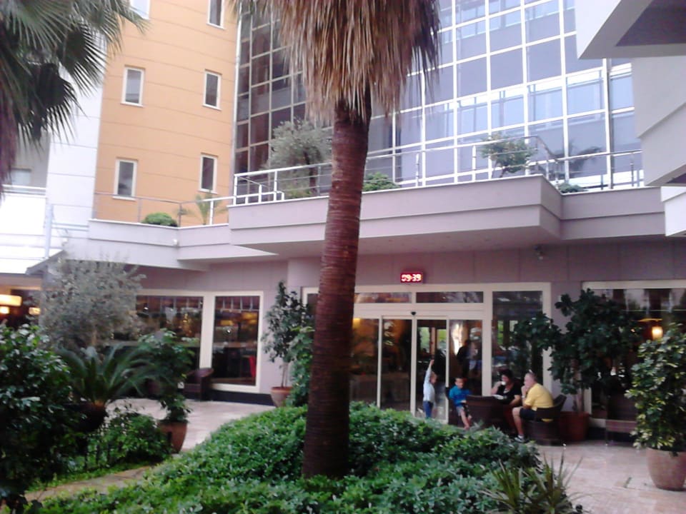 Tür in den Garten My Home Resort