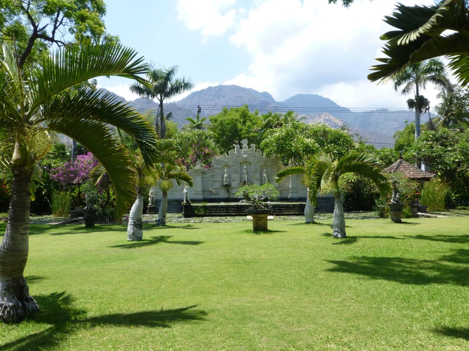 Eingangsbereich vom Hotel Hotel Matahari Beach Resort & Spa