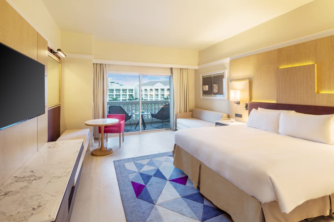 Zimmer Hyatt Ziva Rose Hall