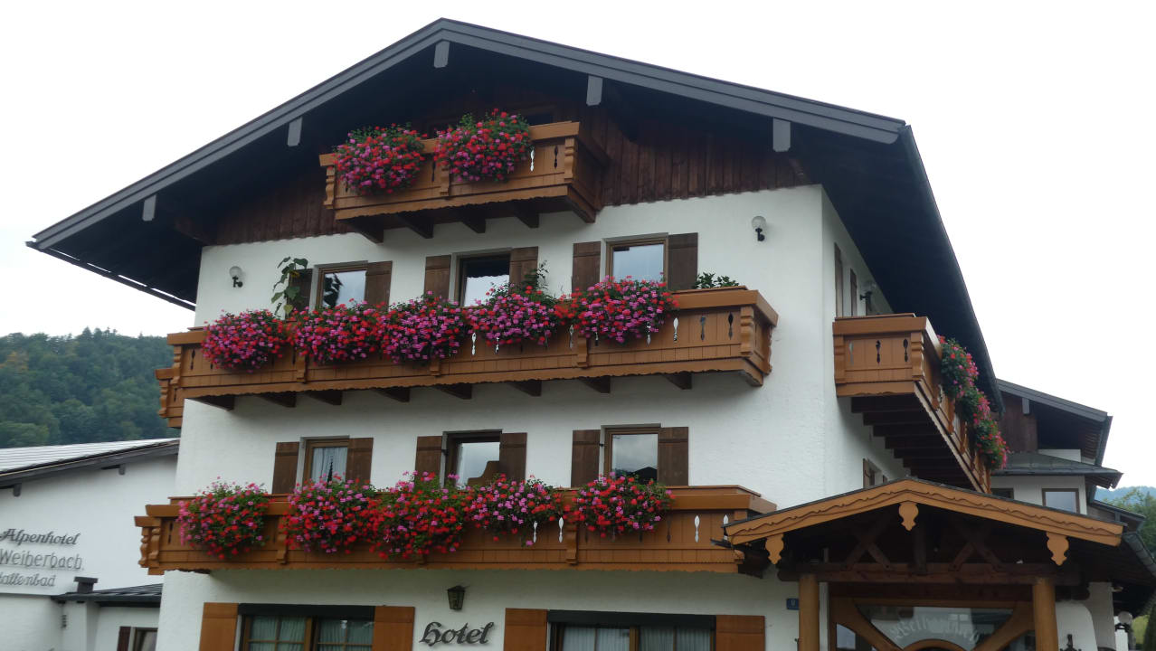 Außenansicht Alpenhotel & Ferienwohnungen Weiherbach