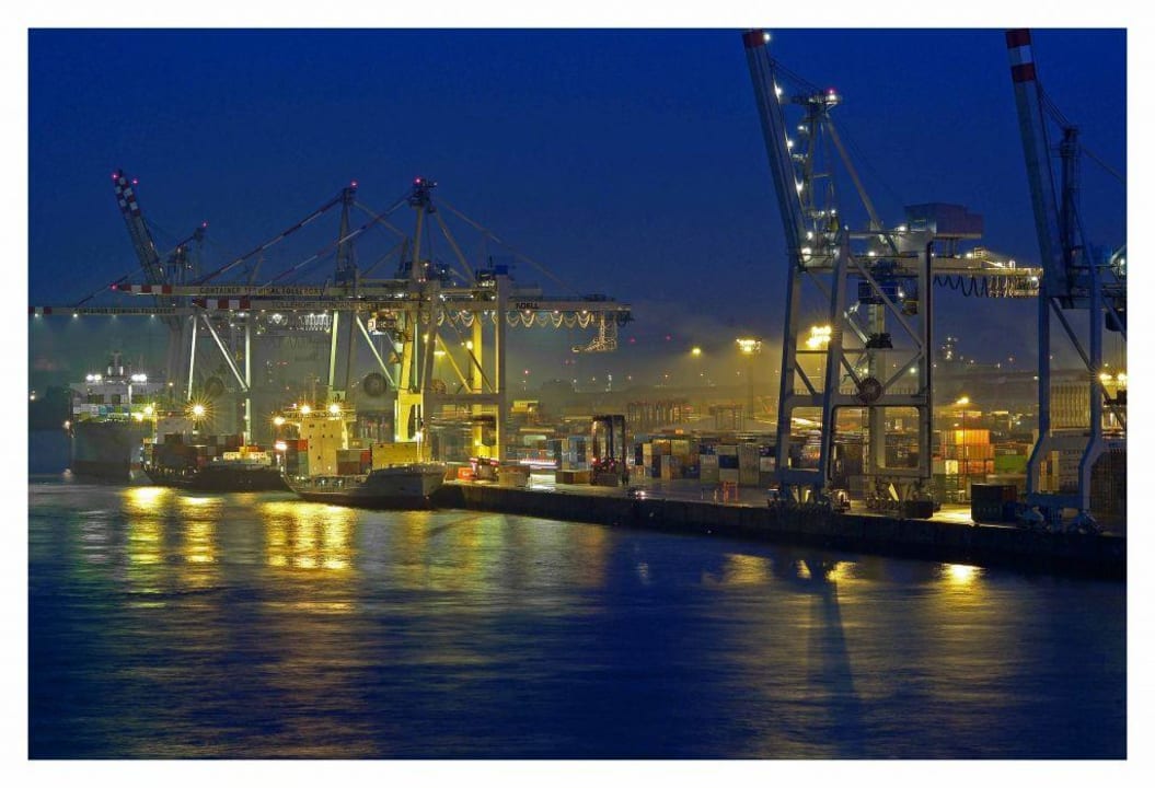 Containerhafen Toller Ort Clipper Boardinghouse Hamburg-Holzhafen