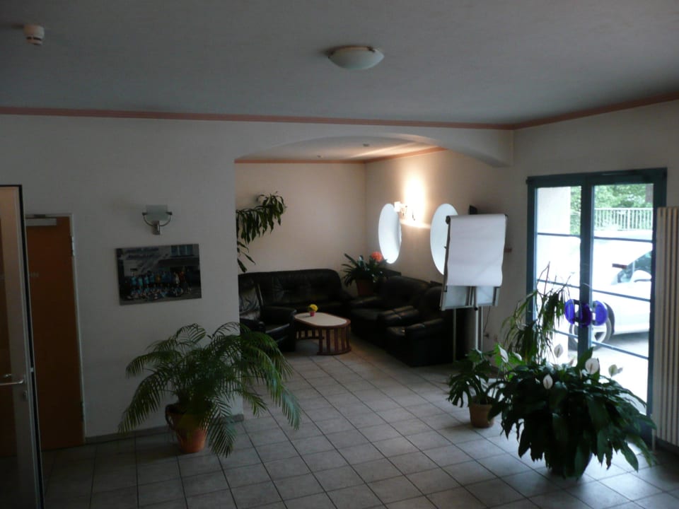 Sitzecke im Eingangsbereich Hotel Ulmer Stuben