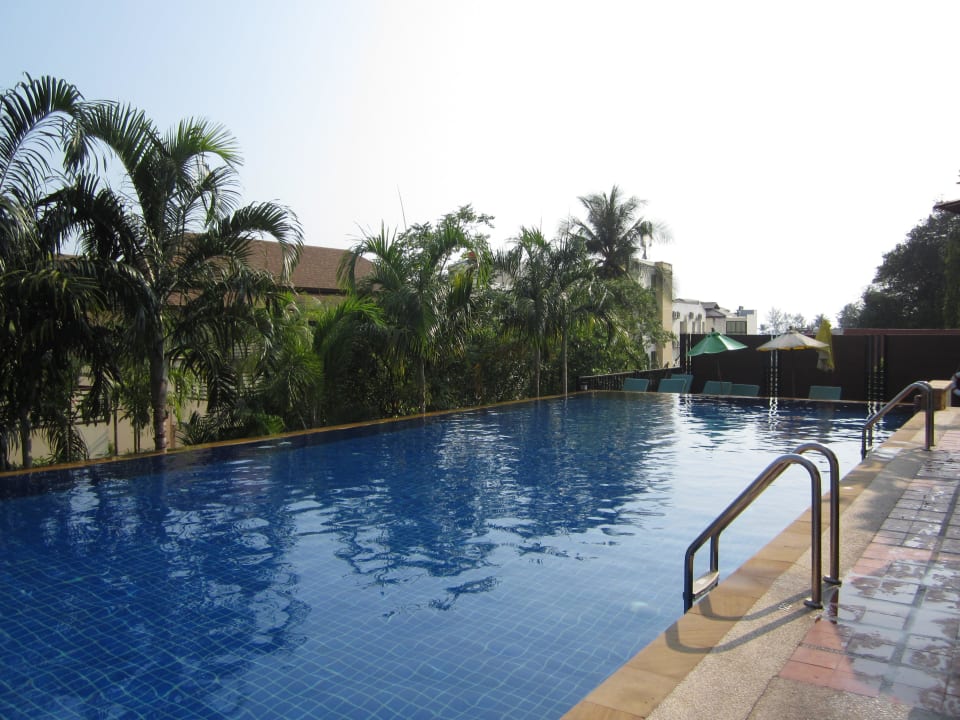 Pool Avani Ao Nang Cliff Krabi Resort