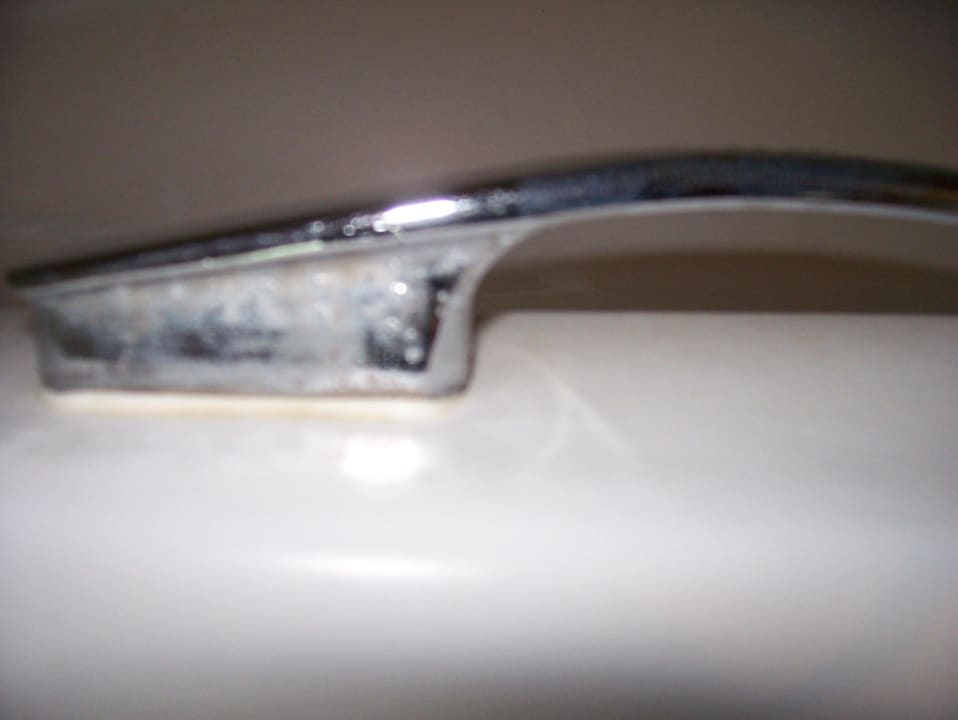 Verkalkte Armatur Badewanne Hotel El Mouradi Djerba Menzel