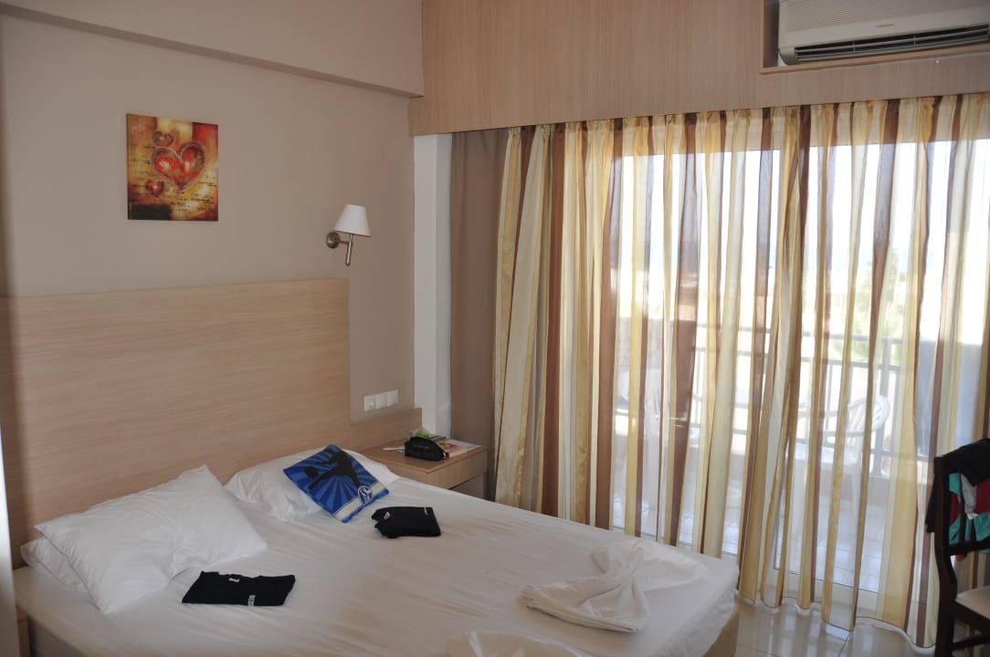 Zimmer mit Doppelbett Eurohotel Katrin Hotel & Bungalows