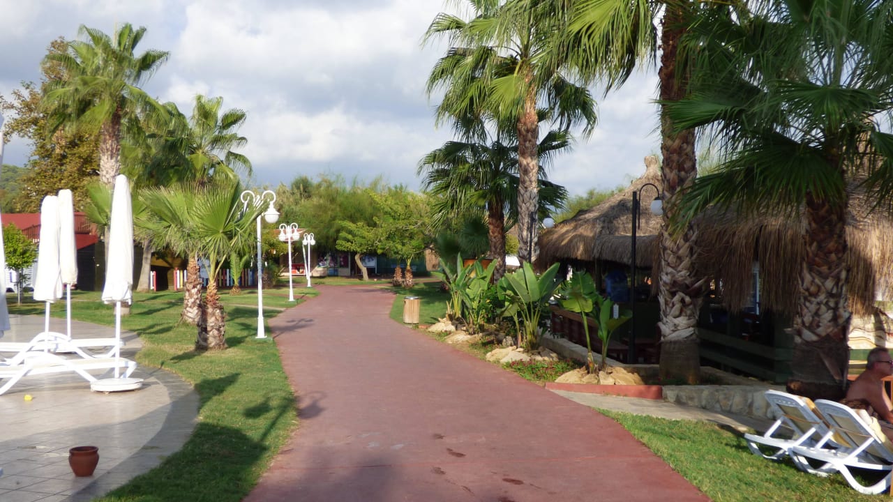 Hotelowe ścieżki Oz Hotels Incekum Beach