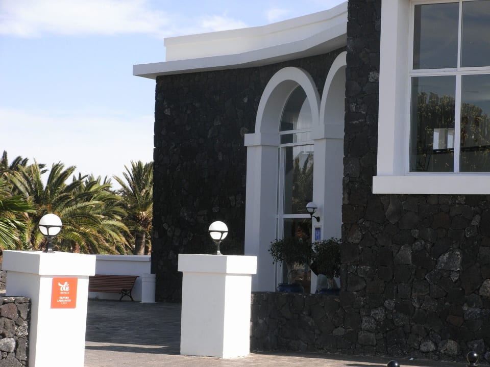 Haupeingang Relaxia Olivina