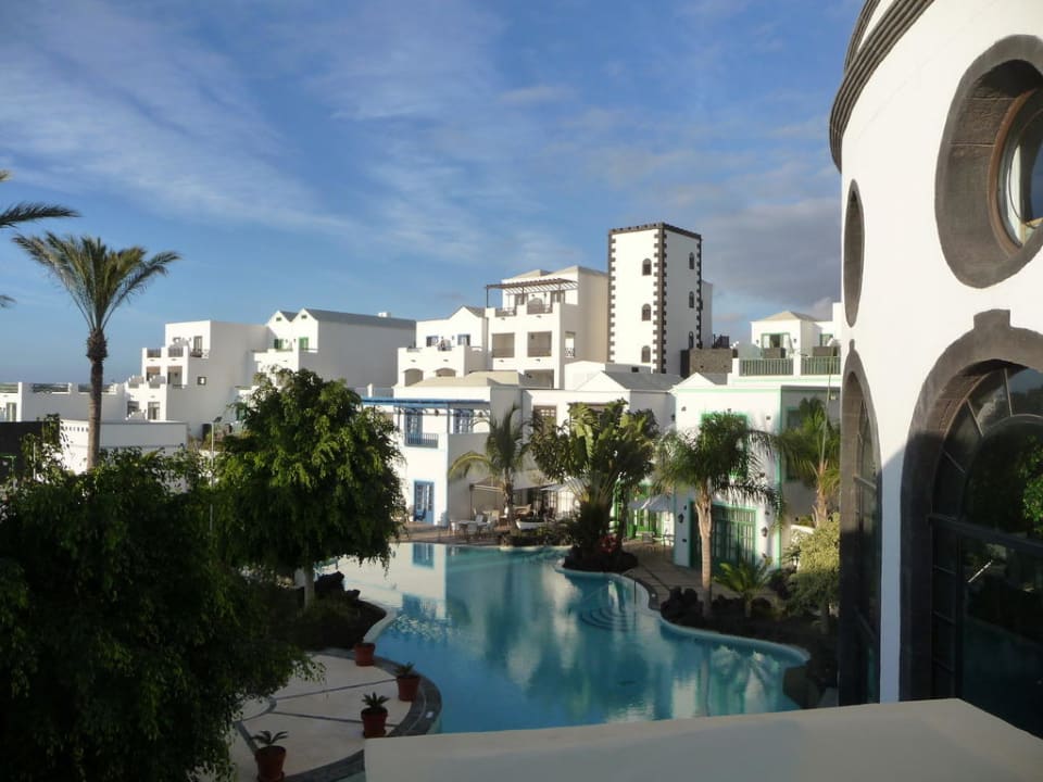 Pool GMV Hotel LIVVO Volcan Lanzarote