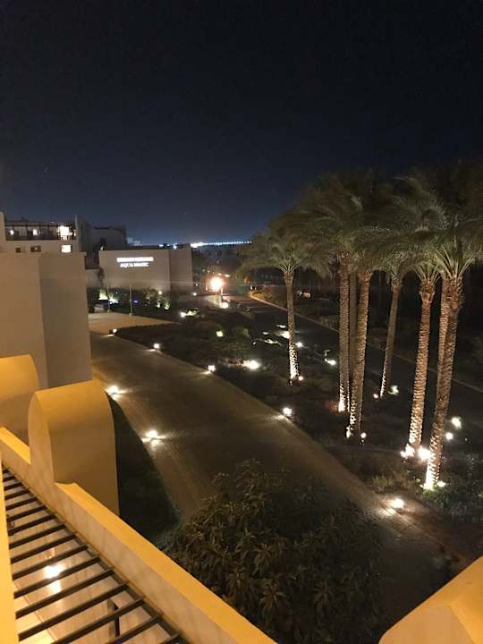 Einfahrt Steigenberger Aqua Magic