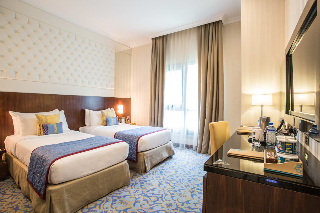 Zimmer Raviz Center Point Hotel