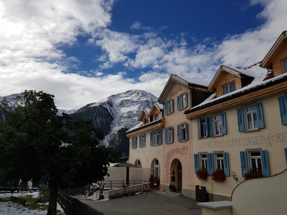 Außenansicht Hotel Meisser Guarda