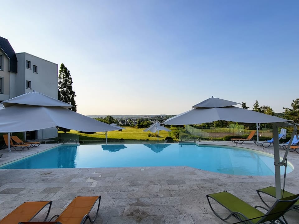 Pool Hotel Novotel Amboise