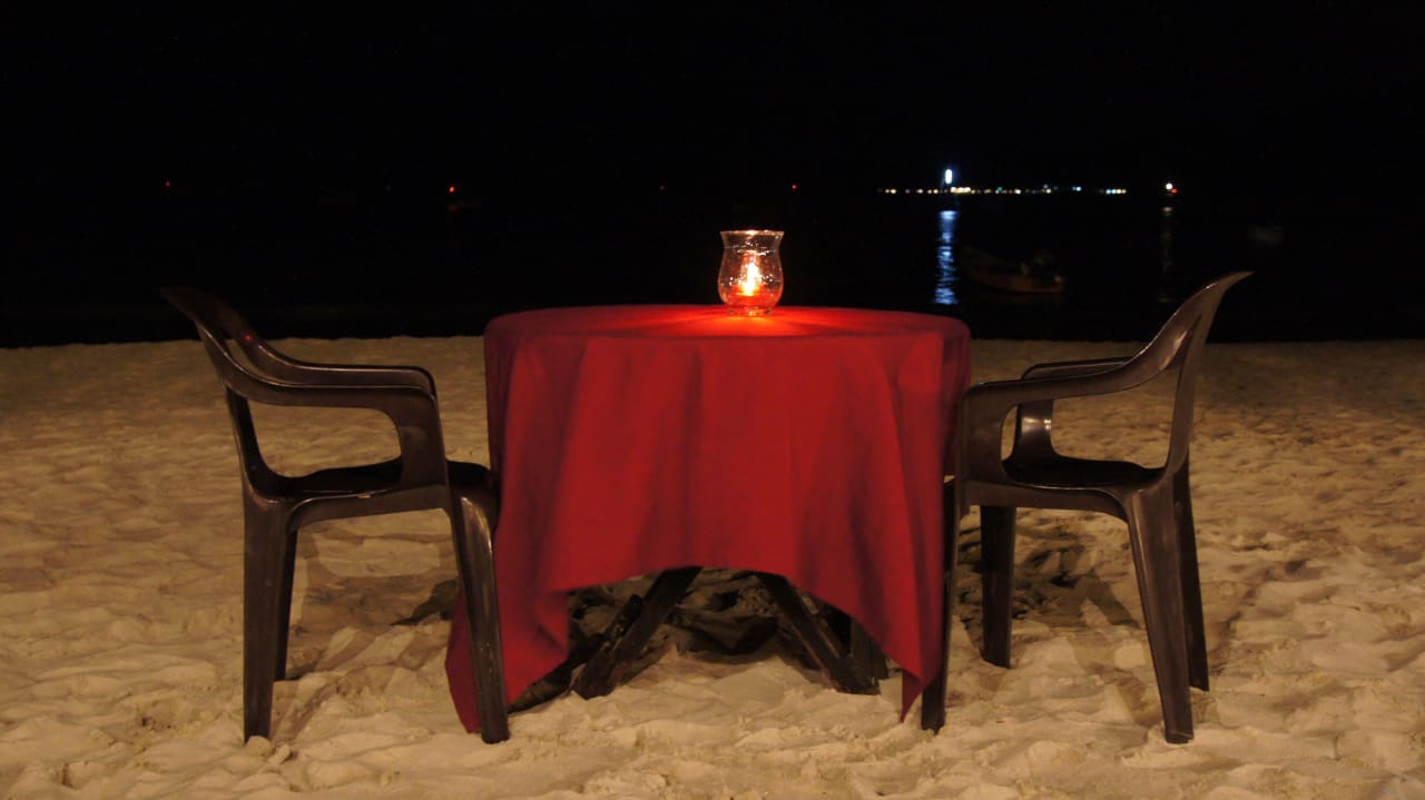 Dinner am Strand Hotel Bubu Long Beach Resort