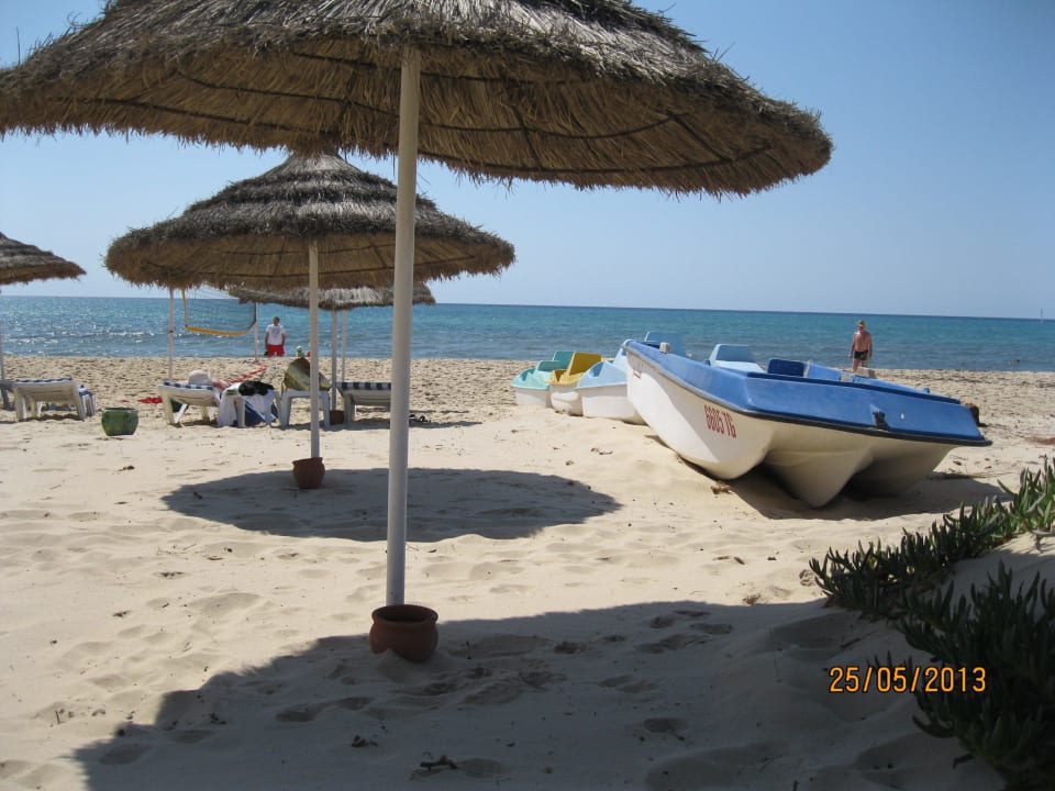 Sehr schöner Strand Hotel Royal Nozha