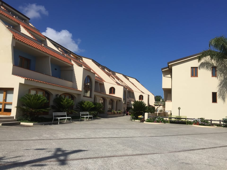 Außenansicht Tropis Hotel