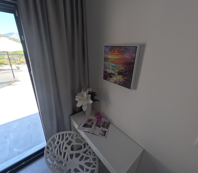 Zimmer Boutique Villa Fay Croatia, heated Pool, Jacuzzi, Seaview near Split and Omis