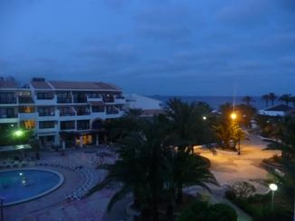 Am Abend FERGUS Style Bahamas