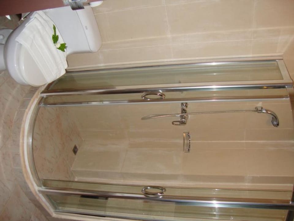 Dusche La Flora Khao Lak