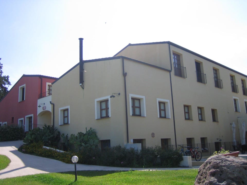 Beide Gebäude Alghero Resort Country Hotel