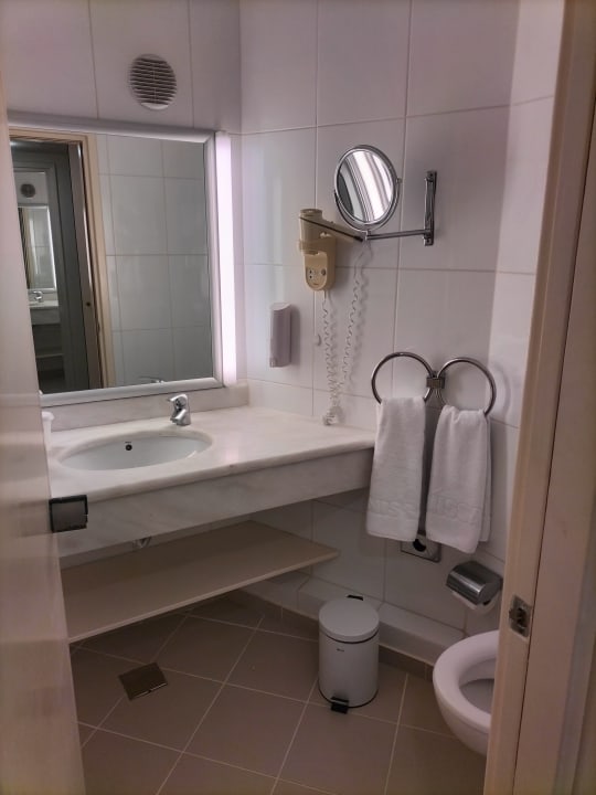 Zimmer Anissa Beach & Village