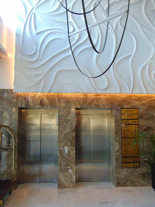 Lobby Hotel Elisa Tirana, Affiliated by Meliá