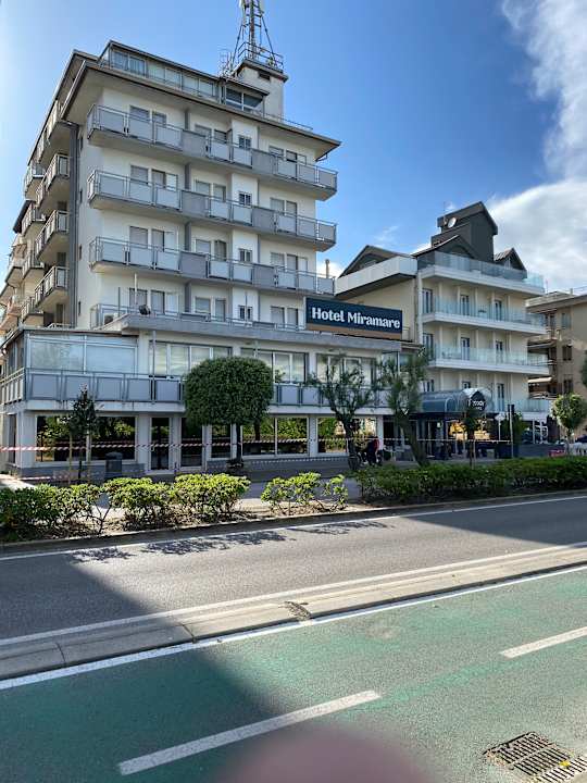 Außenansicht Hotel Miramare