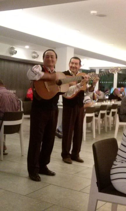 Überraschung im Speisessal Servatur Playa Bonita