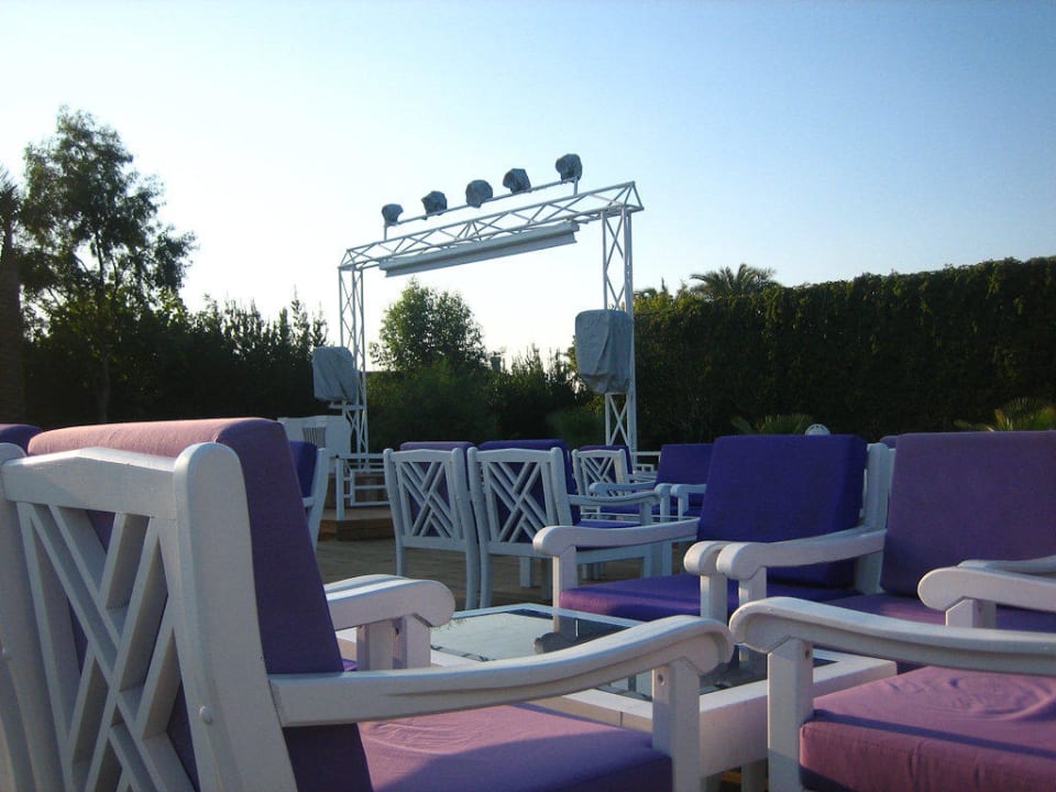 White and Purple Hotel Turan Prince
