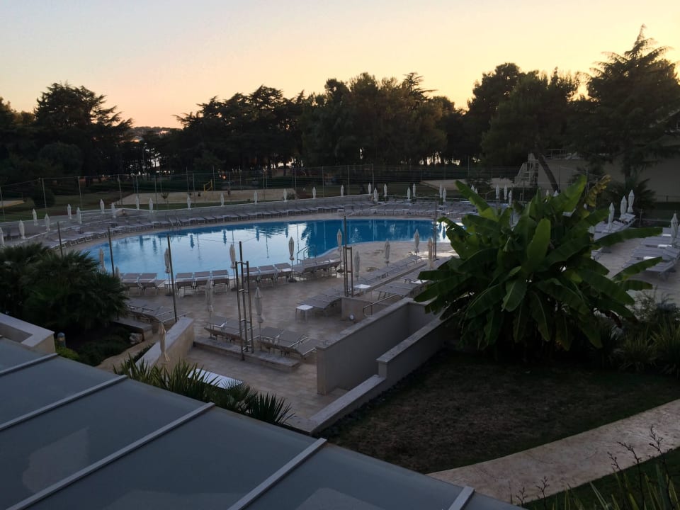 Gepflegte Poolanlage Valamar Parentino Hotel