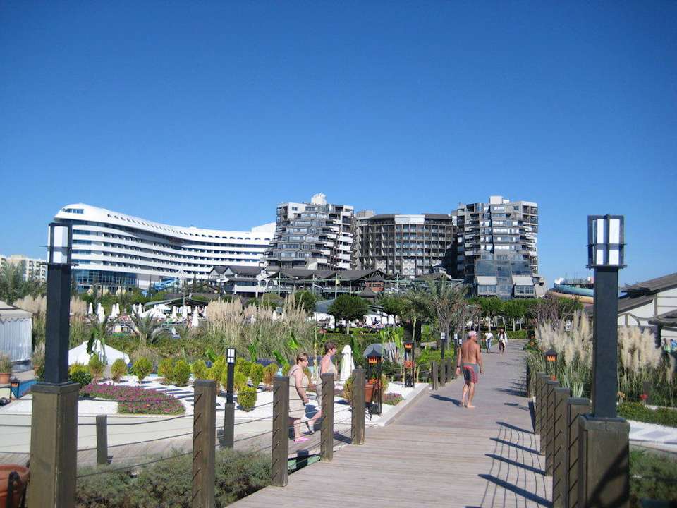Blick auf LL und Hotel Concorde Limak Lara Deluxe Hotel & Resort
