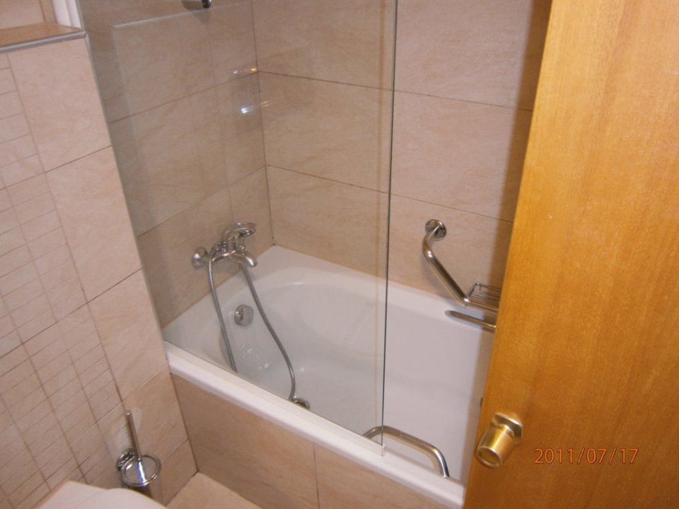 Bad Hotel Calypso Beach