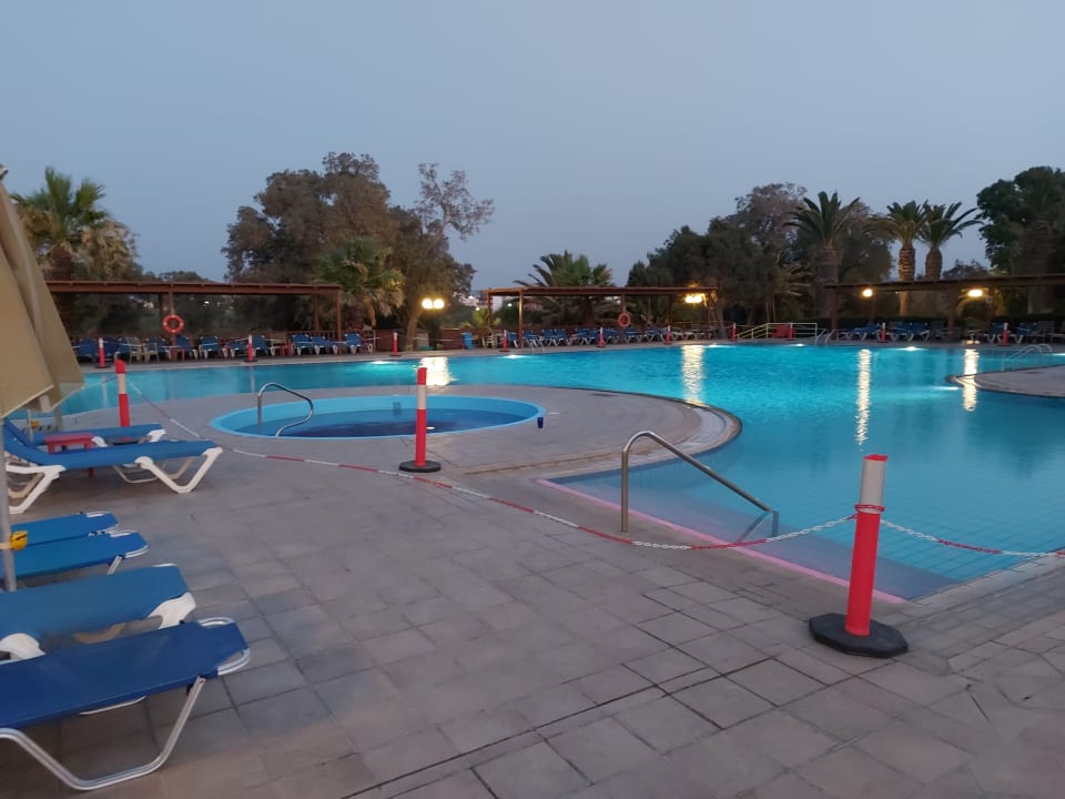 Pool Apollonia Beach Resort & Spa